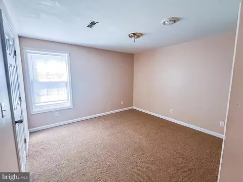 Bedroom - 13 Crestview Dr, Front Royal, VA 22630 photo 6 of 10