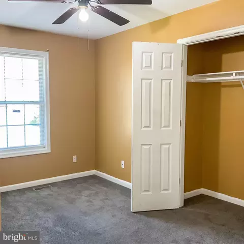 Bedroom - 13 Crestview Dr, Front Royal, VA 22630 photo 3 of 10