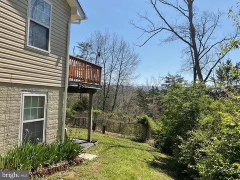 Exterior - 13 Crestview Dr, Front Royal, VA 22630 photo 3 of 6