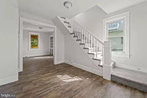 Entry Way - 630 Midland Ave, Front Royal, VA 22630 photo 6 of 12