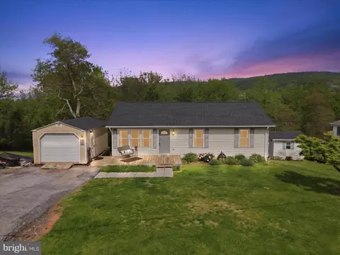 91 Granny Smith Rd, Linden, VA 22642