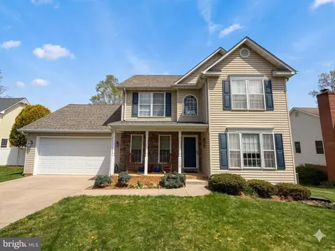 1132 Happy Ridge Dr, Front Royal, VA 22630