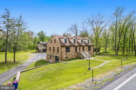 3593 3579 Strasburg Rd, Strasburg, VA 22657