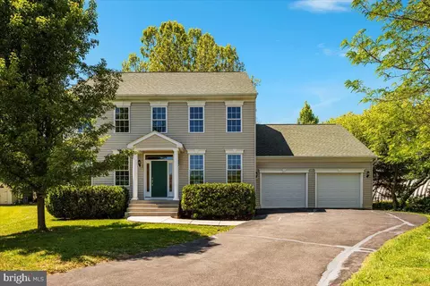 849 Village Ct, Front Royal, VA 22630