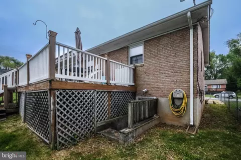 Exterior - 117 E 14th St, Front Royal, VA 22630 photo 5 of 7