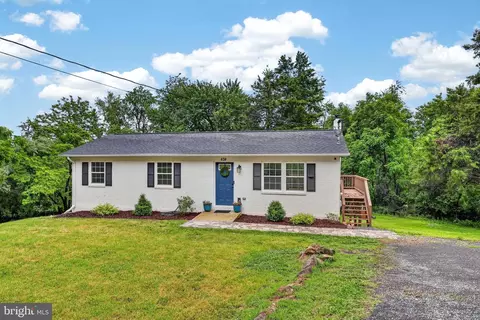 638 Apple Orchard Dr, Linden, VA 22642