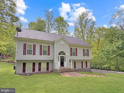 25 High Knob Ct, Front Royal, VA 22630