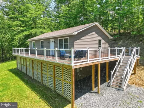 1008 Oregon Hollow Rd, Linden, VA 22642