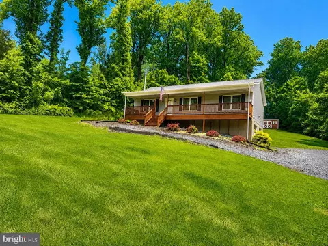 227 Mountain Heights Rd, Front Royal, VA 22630