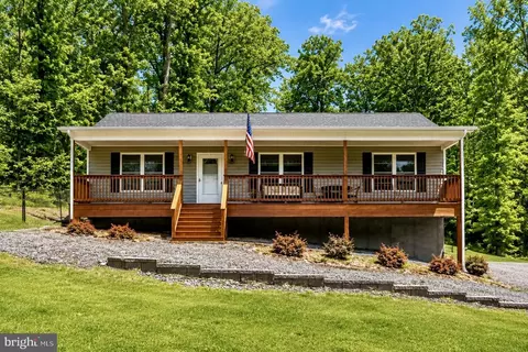 227 Mountain Heights Rd, Front Royal, VA 22630