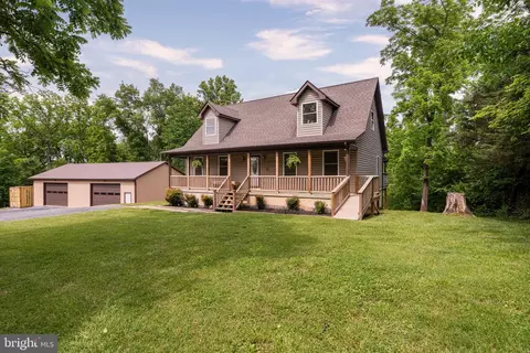 123 Beach Dr, Front Royal, VA 22630