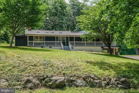318 Ulysses Way, Linden, VA 22642