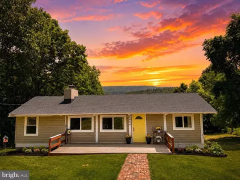 454 Pine Ridge Dr, Front Royal, VA 22630