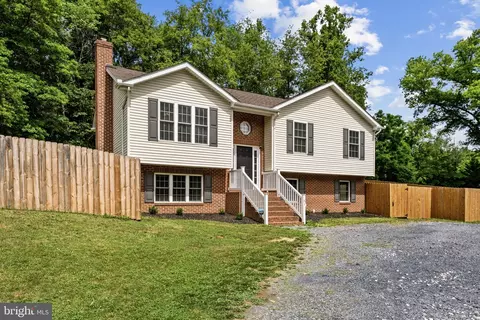 93 Chestnut Hill Dr, Front Royal, VA 22630