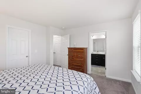 Bedroom - 69 Driver Sq, Front Royal, VA 22630 photo 3 of 5