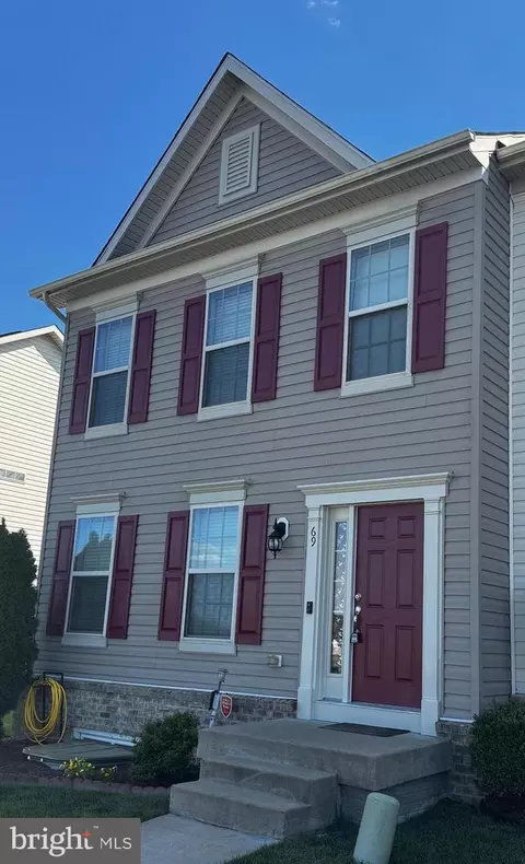 69 Driver Sq, Front Royal, VA 22630