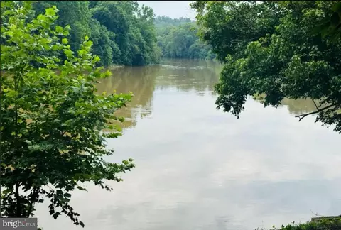 Bennys Beach Road, Front Royal, VA 22630