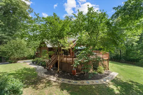 459 Windy Pines Rd, Front Royal, VA 22630