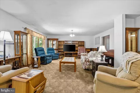 298 Mcdaniel Ln, Middletown, VA 22645 photo 9