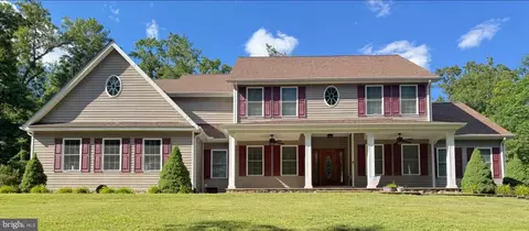 228 Mercys Dr, Middletown, VA 22645