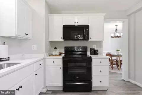 Entry Way - 346 Cloud St, Front Royal, VA 22630 photo 1 of 5