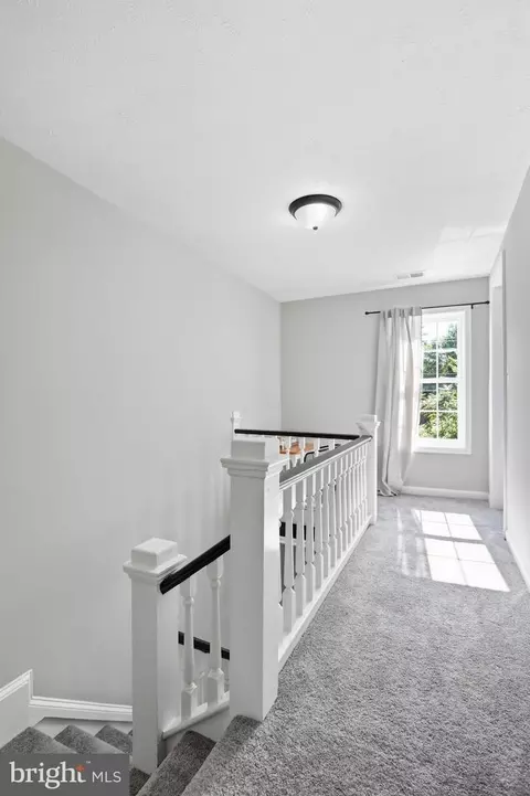 Entry Way - 346 Cloud St, Front Royal, VA 22630 photo 5 of 5