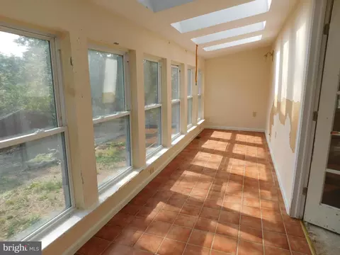 Entry Way - 155 Gary Ln, Front Royal, VA 22630 photo 1 of 2