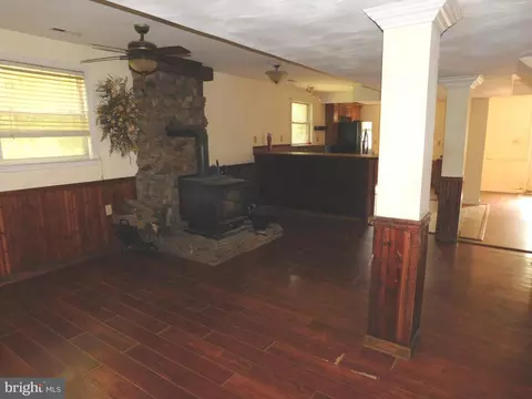 Living - 155 Gary Ln, Front Royal, VA 22630 photo 3 of 3