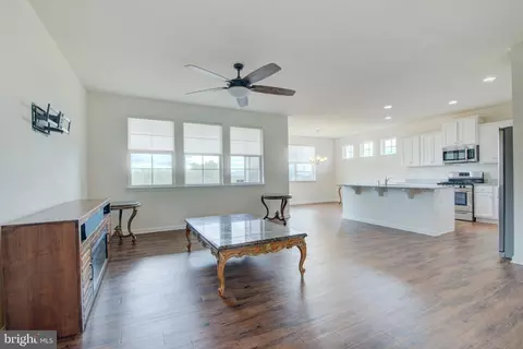 Entry Way - 79 Putter Ct, Front Royal, VA 22630 photo 1 of 16