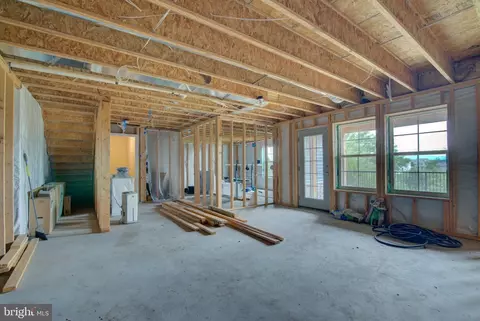 Entry Way - 79 Putter Ct, Front Royal, VA 22630 photo 13 of 16