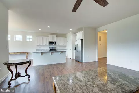Entry Way - 79 Putter Ct, Front Royal, VA 22630 photo 7 of 16