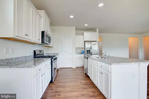 Entry Way - 79 Putter Ct, Front Royal, VA 22630 photo 3 of 16