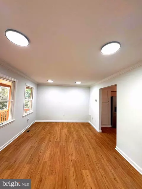 Living - 34 E 19th St, Front Royal, VA 22630 photo 3 of 5