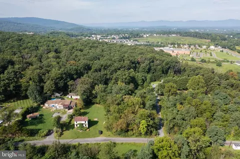 248 Loop Rd, Royal, VA 22630 photo 2