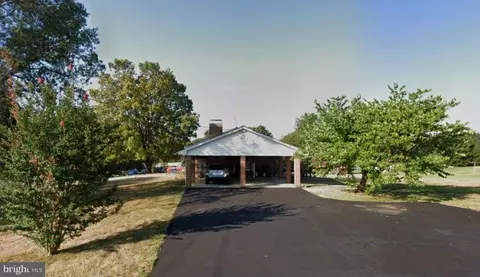 23 Boies Dr, Front Royal, VA 22630