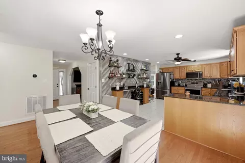 Dining - 202 Spring Rd, Front Royal, VA 22630 photo 4 of 4