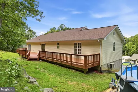 Exterior - 202 Spring Rd, Front Royal, VA 22630 photo 13 of 17