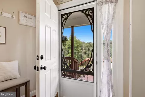 Entry Way - 202 Spring Rd, Front Royal, VA 22630 photo 1 of 12