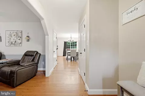 Entry Way - 202 Spring Rd, Front Royal, VA 22630 photo 3 of 12