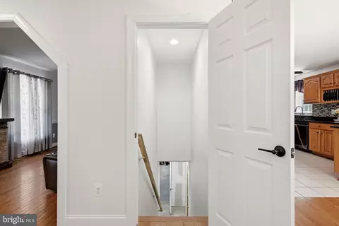 Entry Way - 202 Spring Rd, Front Royal, VA 22630 photo 9 of 12