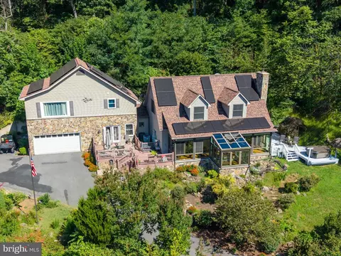 2033 Smith Run Rd, Bentonville, VA 22610