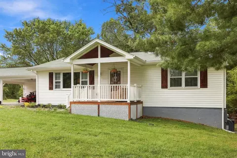 Exterior - 455 Mountain Rd, Front Royal, VA 22630 photo 2 of 29