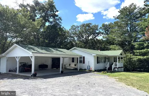 Exterior - 455 Mountain Rd, Front Royal, VA 22630 photo 4 of 29