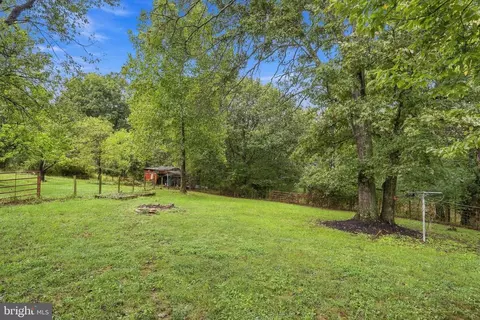 Exterior - 455 Mountain Rd, Front Royal, VA 22630 photo 17 of 29