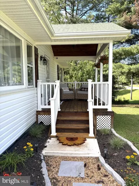 Exterior - 455 Mountain Rd, Front Royal, VA 22630 photo 6 of 29
