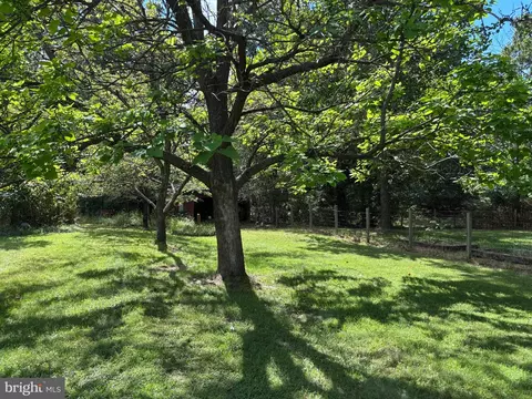 Exterior - 455 Mountain Rd, Front Royal, VA 22630 photo 9 of 29