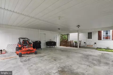 Exterior - 455 Mountain Rd, Front Royal, VA 22630 photo 11 of 29