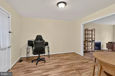 Dining - 490 Split Rail Rd, Front Royal, VA 22630 photo 1 of 1