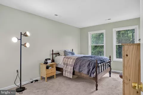Bedroom - 490 Split Rail Rd, Front Royal, VA 22630 photo 1 of 3