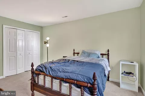 Bedroom - 490 Split Rail Rd, Front Royal, VA 22630 photo 2 of 3